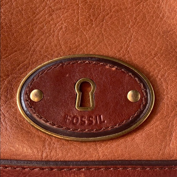 Fossil Crossbody Handbag - Picture 2 of 7